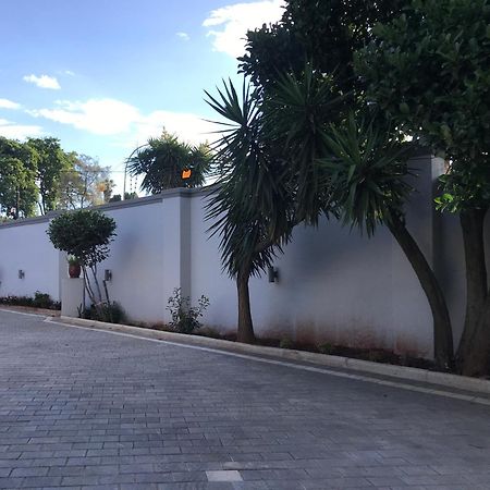 Aluve Guesthouse Johannesburg Luaran gambar
